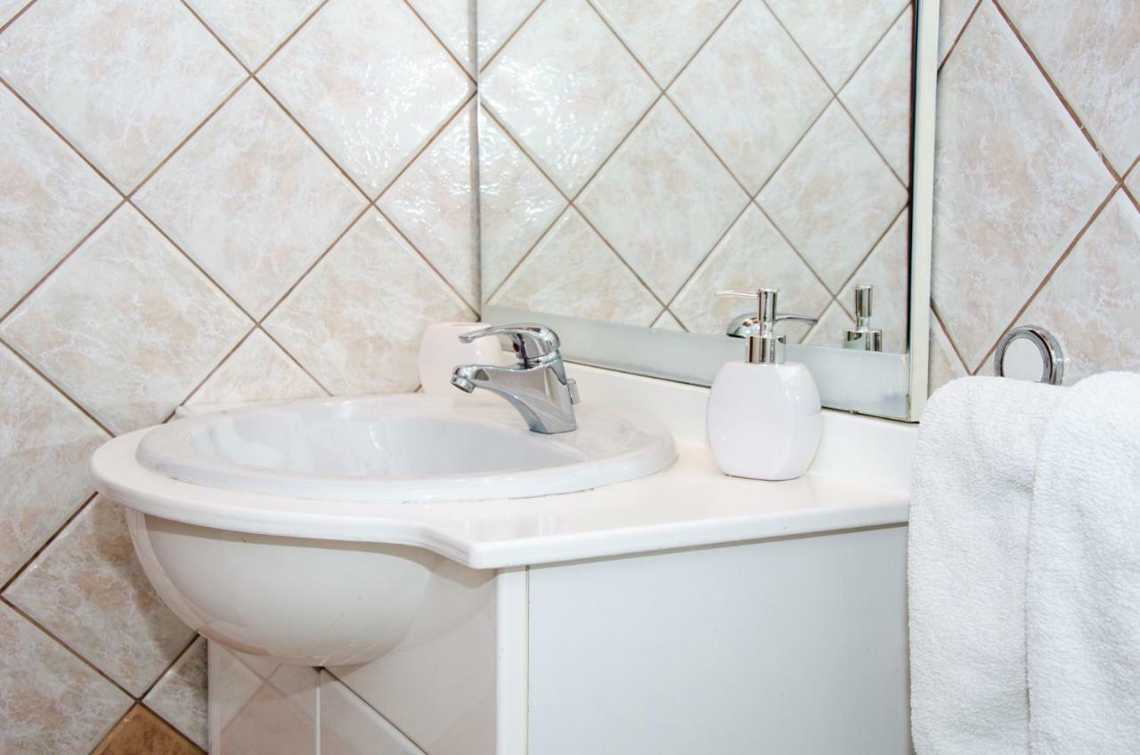 Guesthouse Ruza Senj  Luaran gambar